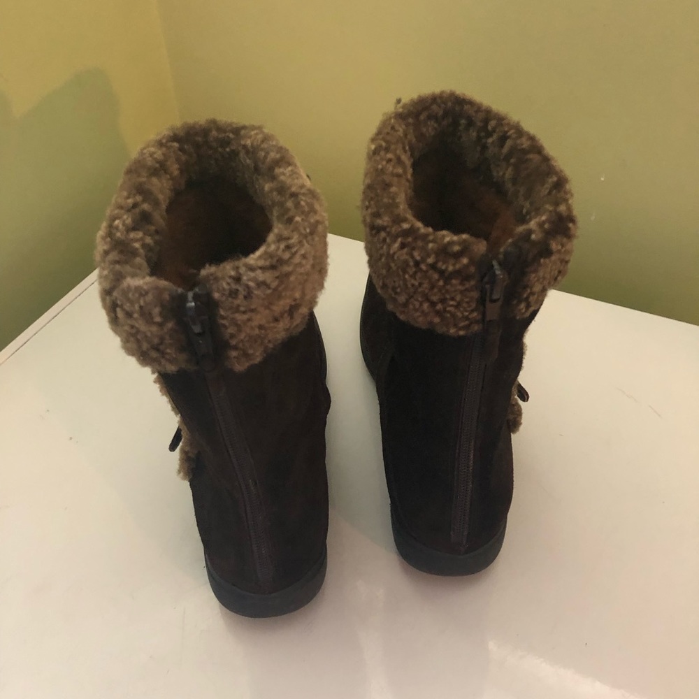 Stuart Weitzman Brown Winter Boot Gently Worn - image 2